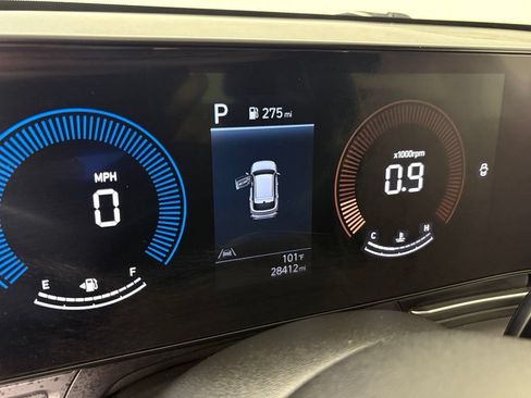 Used 2025 Hyundai Kona SEL FWD image 25