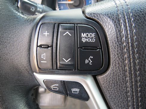 Used 2015 Toyota Sienna XLE Premium image 14