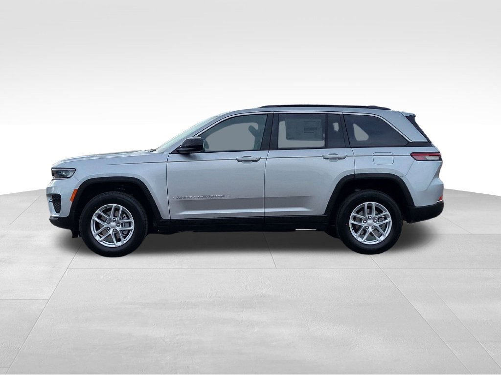 New 2026 Jeep Grand Cherokee Laredo X AWD/4WD image 4