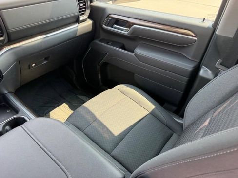 Used 2025 Chevrolet Silverado 2500 LT w/ Trail Boss Package AWD/4WD image 14