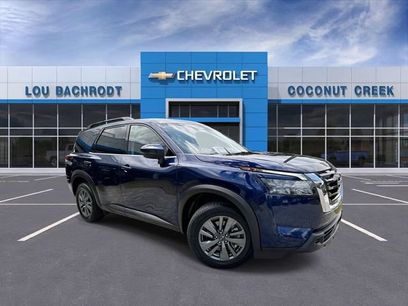 Used 2025 Nissan Pathfinder SV