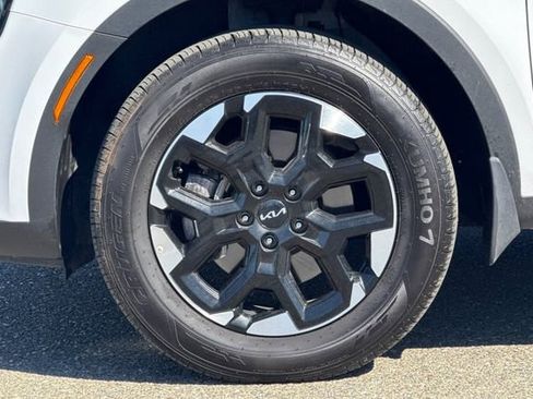 Certified 2025 Kia Sorento S AWD/4WD image 37