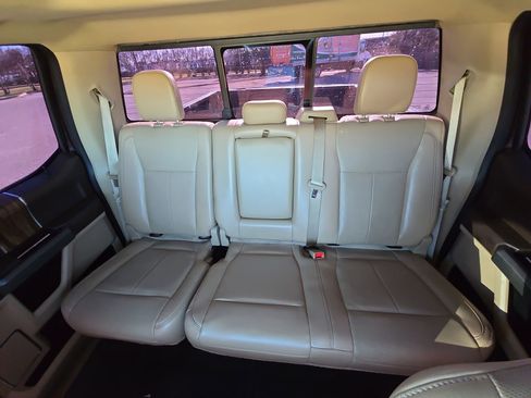 Used 2018 Ford F150 Lariat w/ Equipment Group 502A Luxury image 23