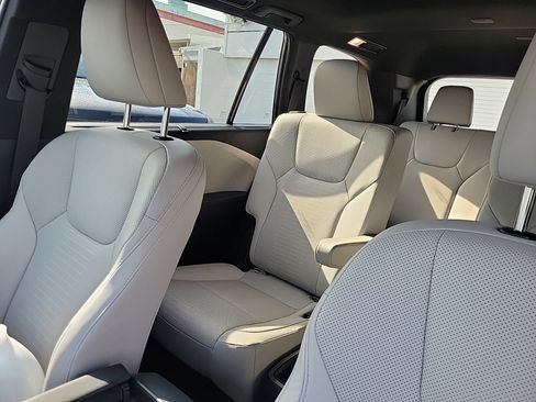 Used 2025 Lexus TX 350 FWD w/ Technology Package image 12