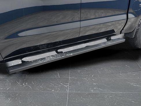 Used 2025 Chevrolet Silverado 1500 Custom image 35