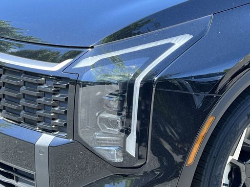 New 2026 Kia Sportage EX FWD image 21