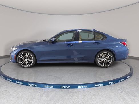 Used 2023 BMW 330i Sedan w/ Driving Assistance Package RWD image 9