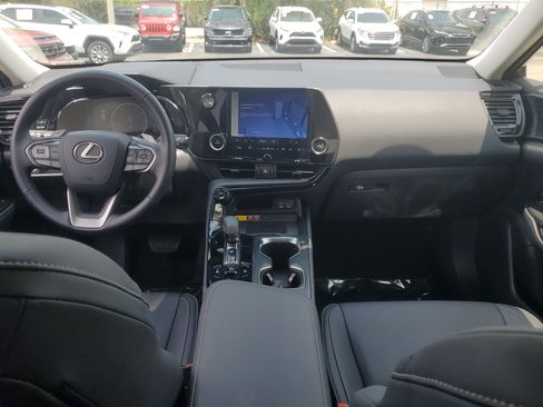 Used 2022 Lexus NX 250 FWD image 15