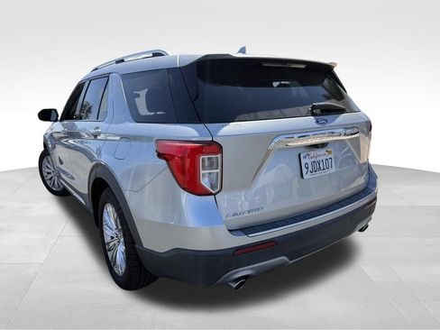 Used 2020 Ford Explorer Limited RWD image 4