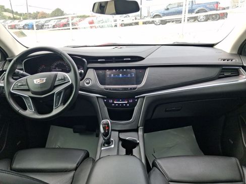 Used 2017 Cadillac XT5 Luxury FWD image 13