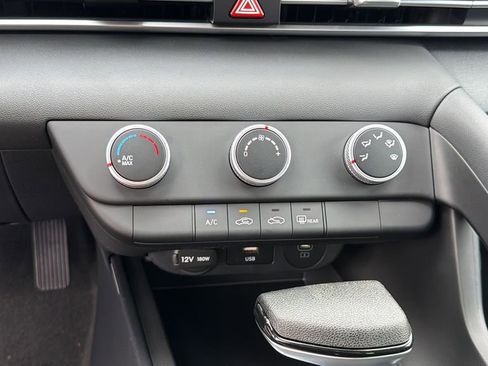 New 2026 Hyundai Elantra SE FWD image 26