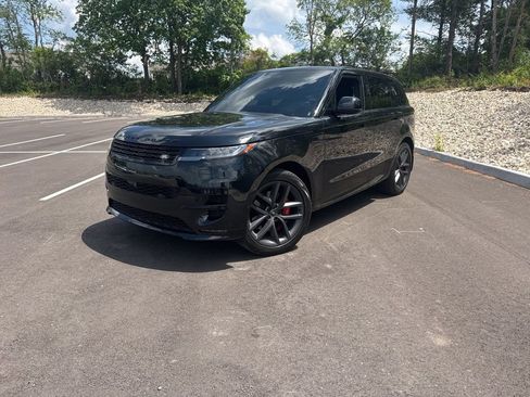 Used 2024 Land Rover Range Rover Sport Dynamic SE AWD/4WD image 1