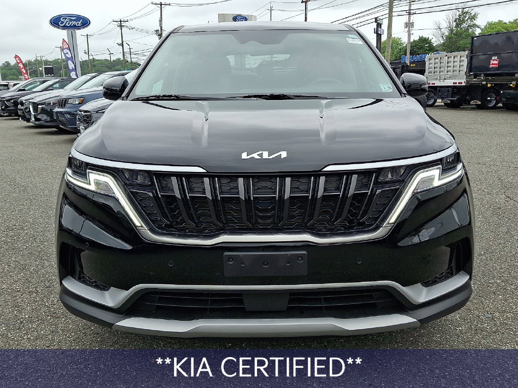 Certified 2024 Kia Carnival EX FWD image 3