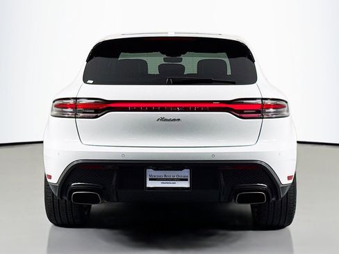 Used 2023 Porsche Macan image 2