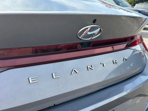Used 2023 Hyundai Elantra SEL w/ Cargo Package image 31