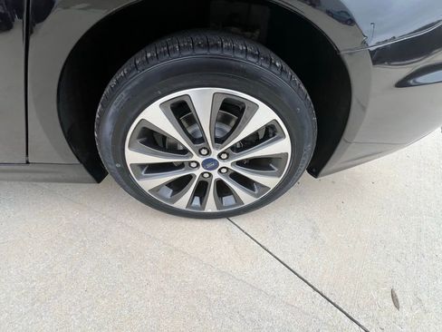 Used 2020 Ford Fusion SE image 22