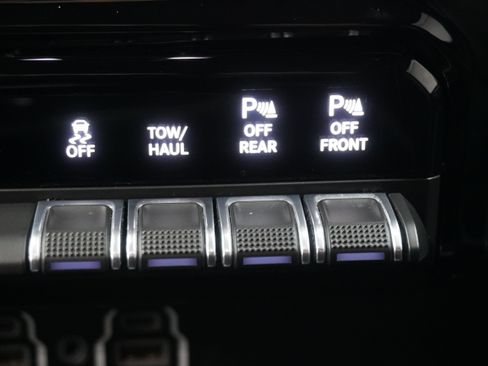 Used 2020 RAM 1500 Laramie w/ Sport Appearance Package image 24