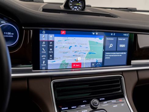 Used 2019 Porsche Panamera Turbo S Executive image 27