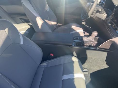 Used 2025 Toyota Camry XSE image 11