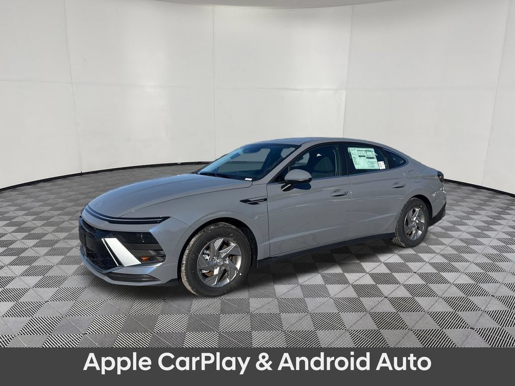 Used 2026 Hyundai Sonata SE FWD image 4