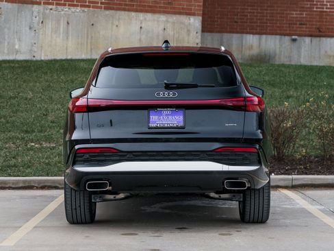 Certified 2025 Audi Q5 Premium Plus image 28