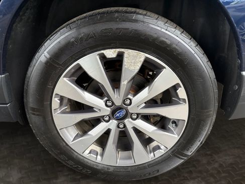 Used 2018 Subaru Outback 3.6R Touring AWD/4WD image 39