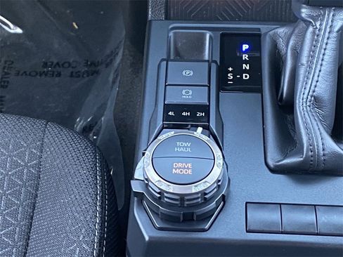 Certified 2025 Toyota 4Runner SR5 image 32