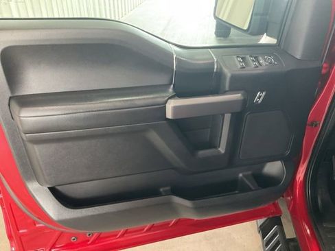 Used 2020 Ford F150 XLT w/ Equipment Group 302A Luxury AWD/4WD image 4