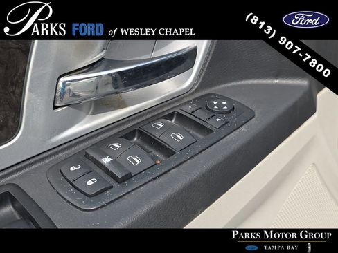 Used 2010 Dodge Grand Caravan SXT FWD image 18