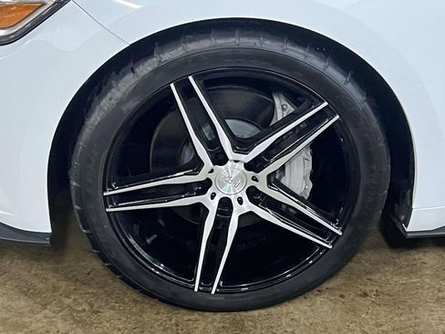 Used 2016 Ford Mustang GT Premium image 25