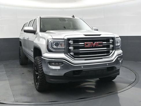 Used 2018 GMC Sierra 1500 SLT w/ Texas SLT Premium Package AWD/4WD image 10