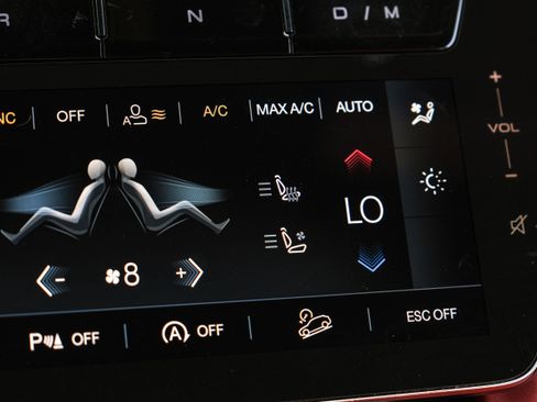 Used 2023 Maserati Grecale Modena image 34