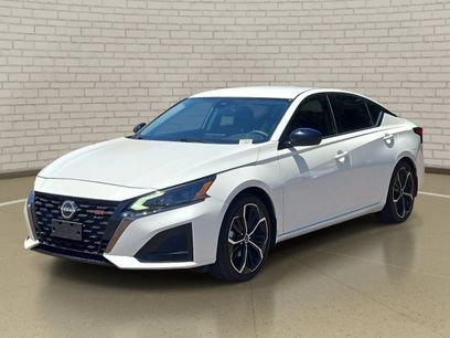 Used 2023 Nissan Altima 2.5 SR