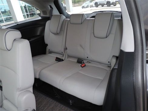 Used 2024 Honda Odyssey Elite image 17