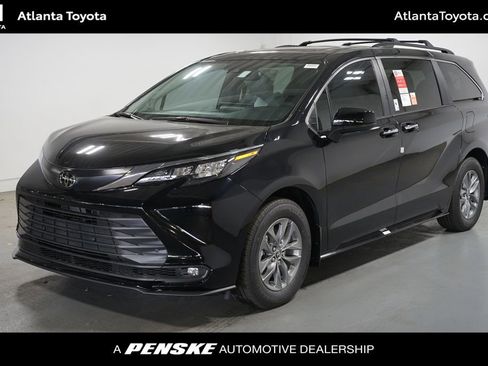 New 2026 Toyota Sienna XLE FWD image 1
