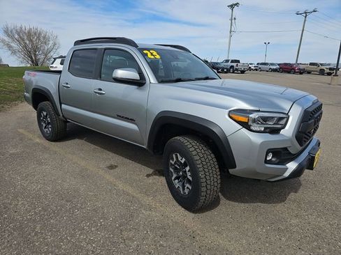 Used 2023 Toyota Tacoma TRD Off-Road AWD/4WD image 7