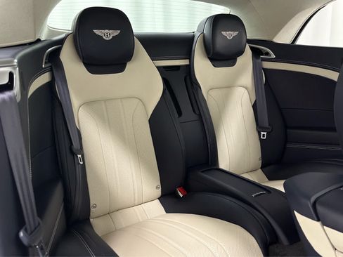Used 2020 Bentley Continental GT AWD/4WD image 25