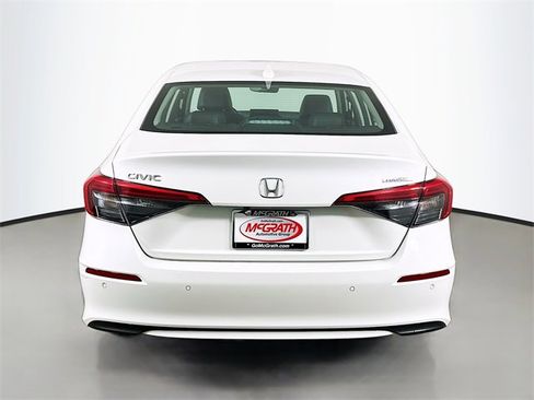 Certified 2024 Honda Civic Touring image 17