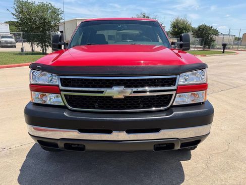 Used 2006 Chevrolet Silverado 2500 LT w/ Heavy-Duty Power Package AWD/4WD image 24