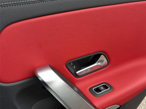 Used 2023 Mercedes-Benz CLA 250 4MATIC image 28