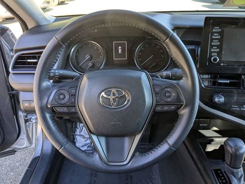 Used 2021 Toyota Camry SE w/ Convenience Package image 15