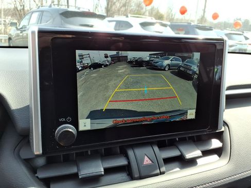 Certified 2025 Toyota RAV4 LE image 18