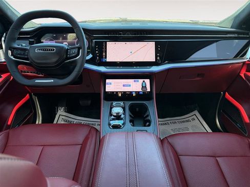 Used 2024 Jeep Wagoneer Launch Edition image 12