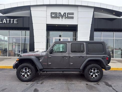 Used 2023 Jeep Wrangler Unlimited Rubicon w/ Cold Weather Group AWD/4WD image 1