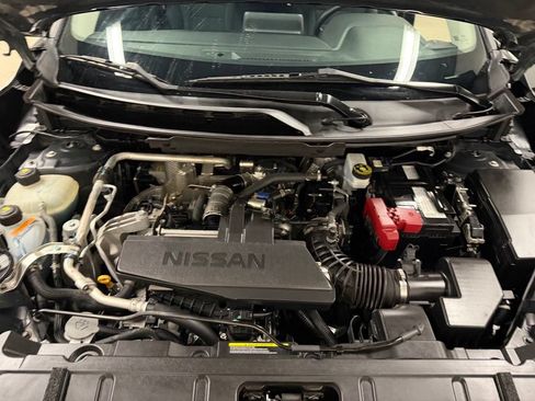 Used 2024 Nissan Rogue S AWD/4WD image 39
