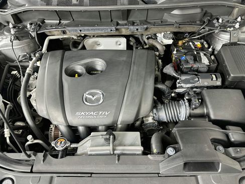 Used 2017 MAZDA CX-5 Touring w/ Preferred Equipment Package AWD/4WD image 33