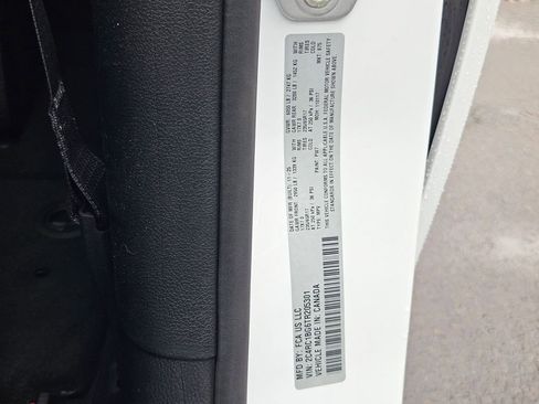 New 2026 Chrysler Pacifica Select image 37