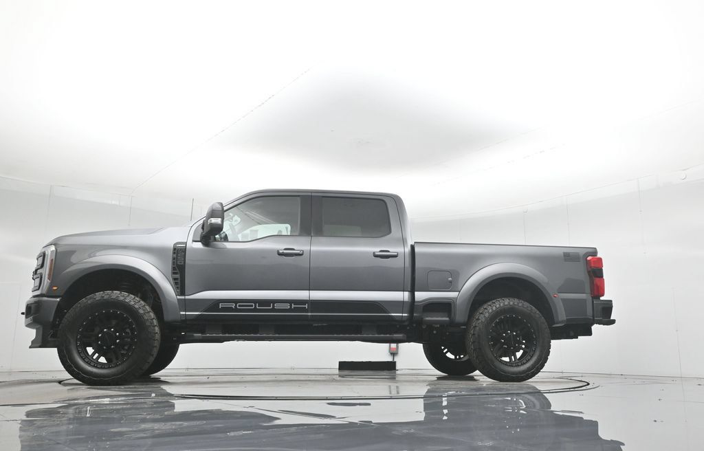 New 2026 Ford F250 Lariat w/ Black Appearance Package AWD/4WD image 7