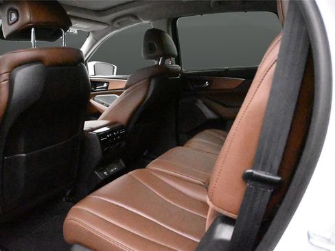 Certified 2022 Acura MDX SH-AWD w/ Technology Package image 12