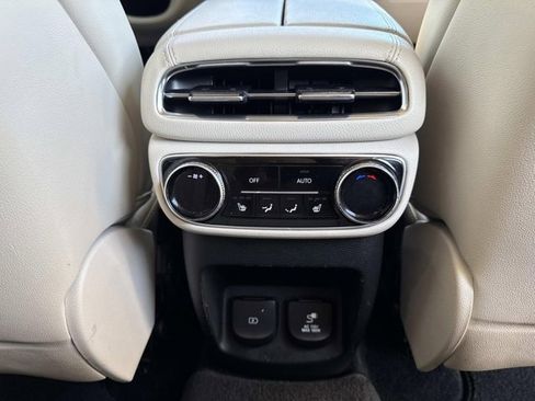 Used 2022 Genesis GV80 2.5T w/ Prestige Package 05 image 21